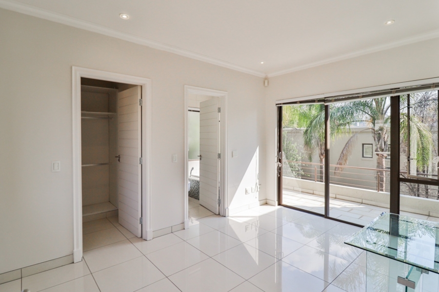 To Let 3 Bedroom Property for Rent in Sandown Gauteng