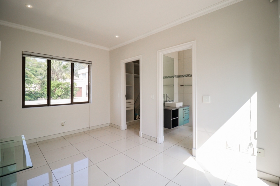 To Let 3 Bedroom Property for Rent in Sandown Gauteng