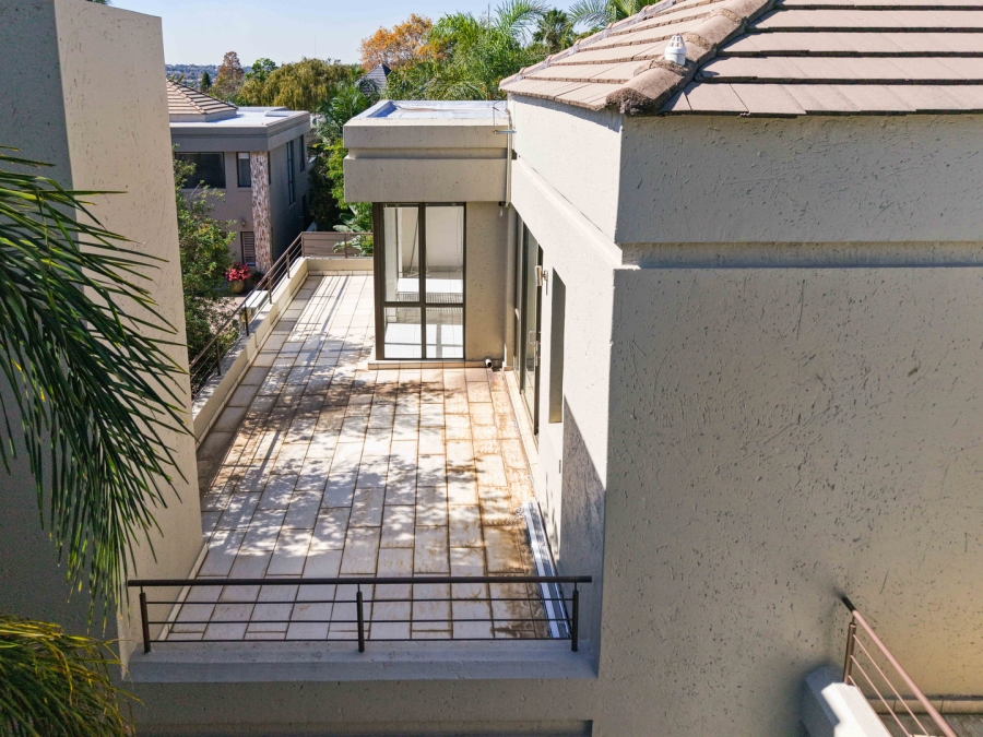 To Let 3 Bedroom Property for Rent in Sandown Gauteng