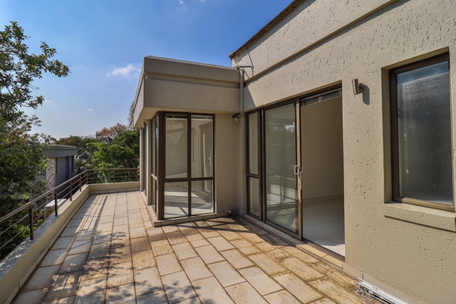 To Let 3 Bedroom Property for Rent in Sandown Gauteng