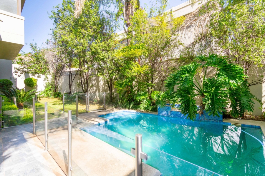 To Let 3 Bedroom Property for Rent in Sandown Gauteng