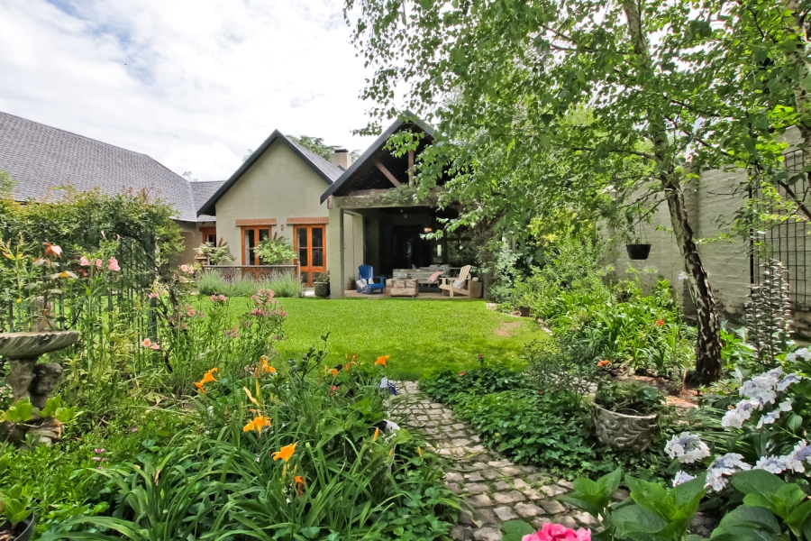 4 Bedroom Property for Sale in Birdhaven Gauteng