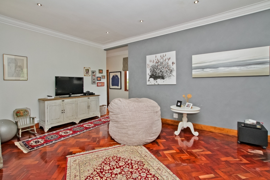 4 Bedroom Property for Sale in Birdhaven Gauteng