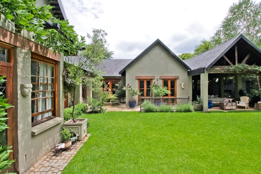 4 Bedroom Property for Sale in Birdhaven Gauteng