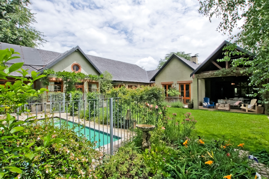 4 Bedroom Property for Sale in Birdhaven Gauteng