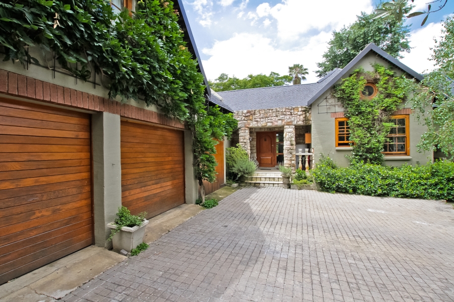 4 Bedroom Property for Sale in Birdhaven Gauteng
