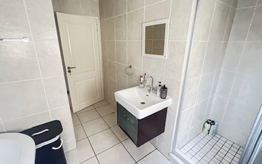 2 Bedroom Property for Sale in Sunninghill Gauteng