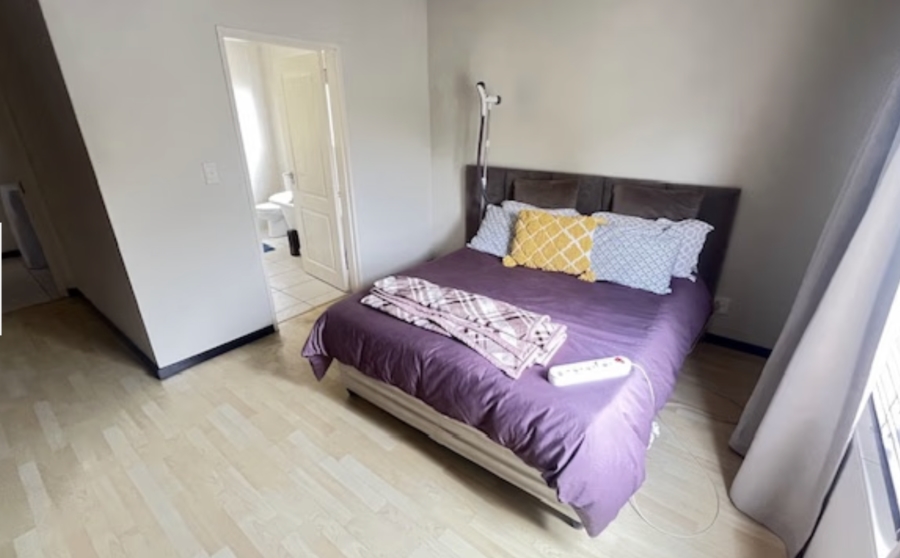 2 Bedroom Property for Sale in Sunninghill Gauteng