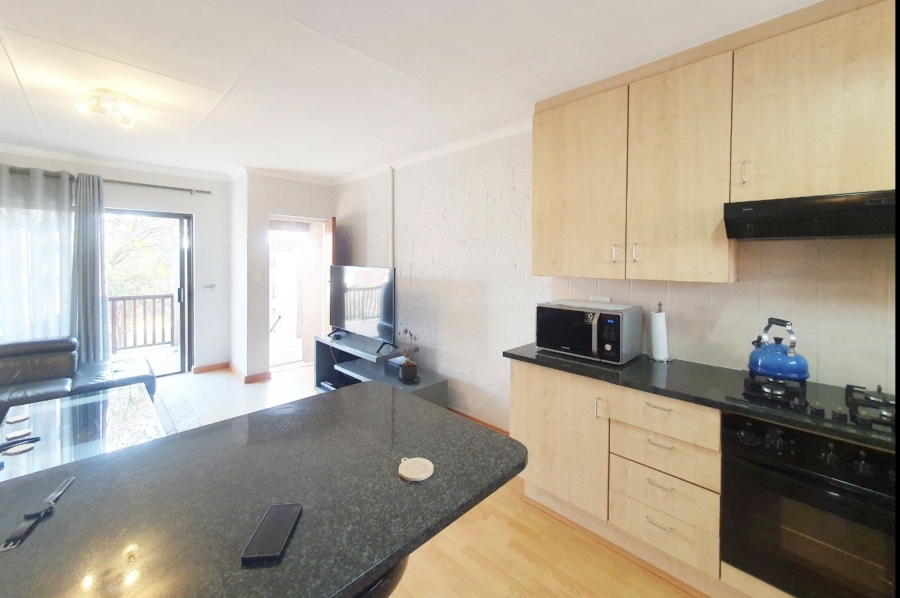 2 Bedroom Property for Sale in Buccleuch Gauteng