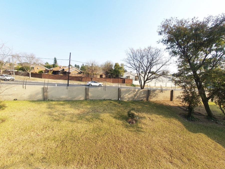 2 Bedroom Property for Sale in Buccleuch Gauteng