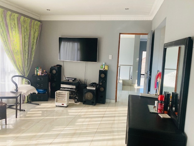 5 Bedroom Property for Sale in Brakpan North Gauteng