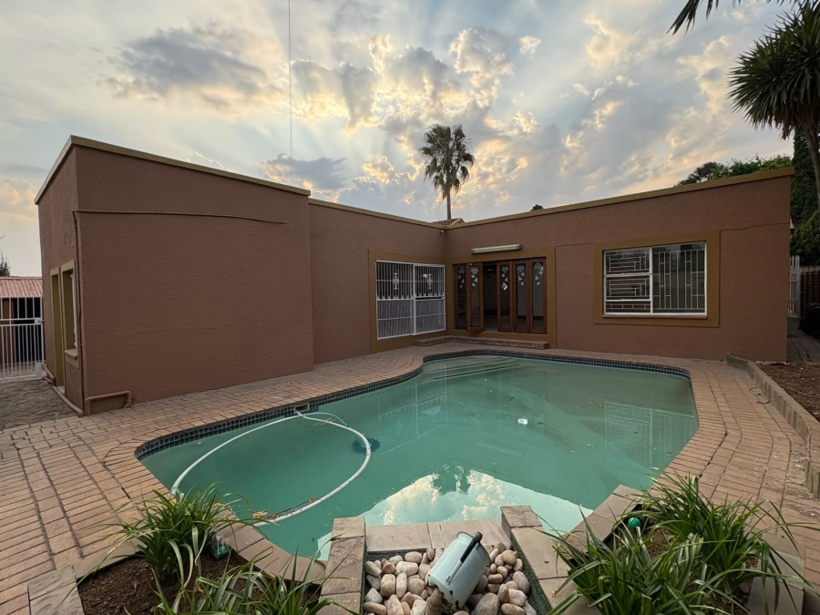 4 Bedroom Property for Sale in Dalpark Gauteng