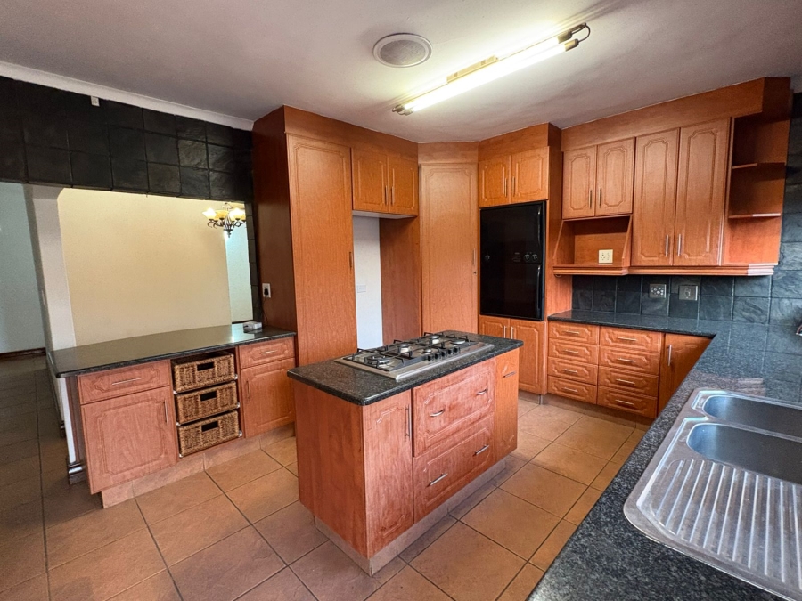 4 Bedroom Property for Sale in Dalpark Gauteng