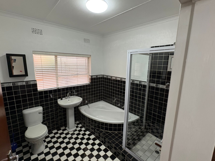 4 Bedroom Property for Sale in Dalpark Gauteng