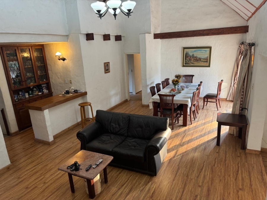 4 Bedroom Property for Sale in Val de Grace Gauteng