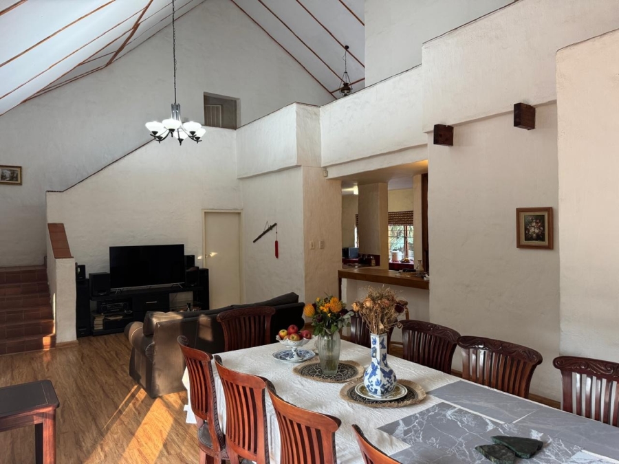 4 Bedroom Property for Sale in Val de Grace Gauteng