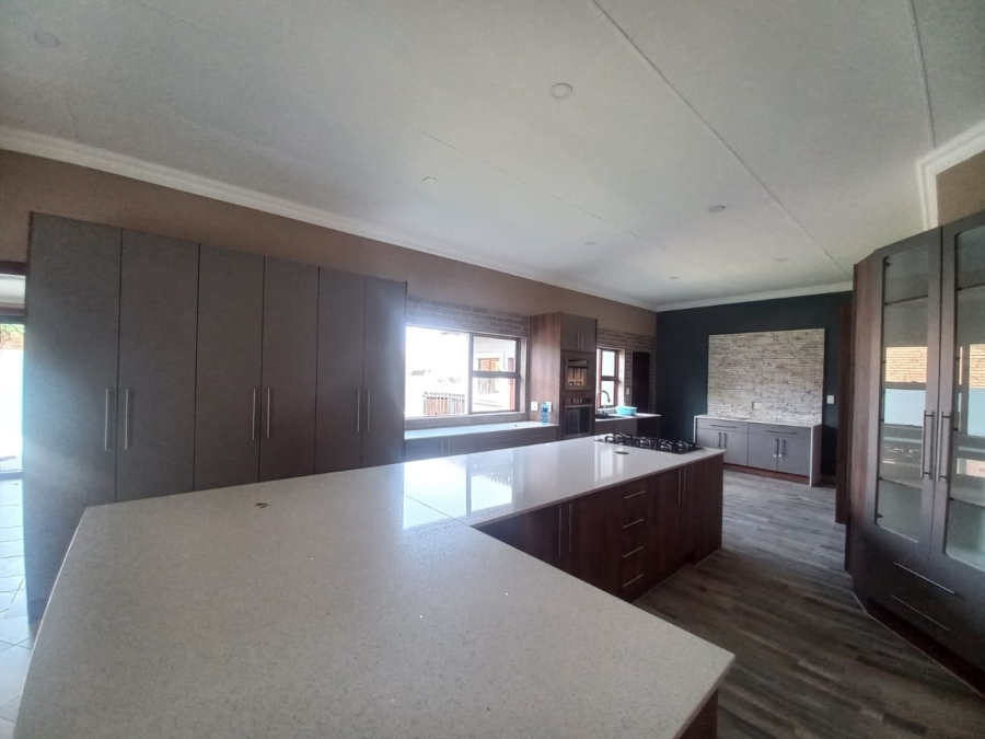 3 Bedroom Property for Sale in Sonneveld Gauteng