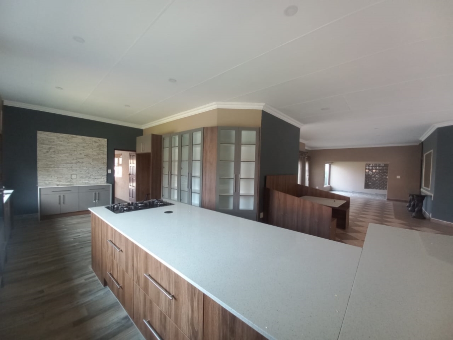 3 Bedroom Property for Sale in Sonneveld Gauteng