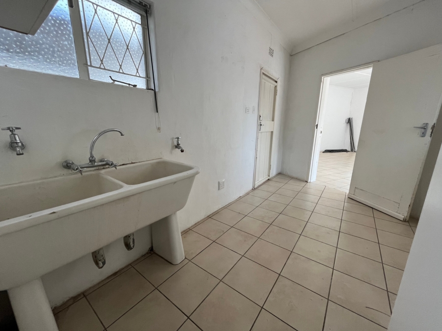 To Let 3 Bedroom Property for Rent in Parkmore Gauteng