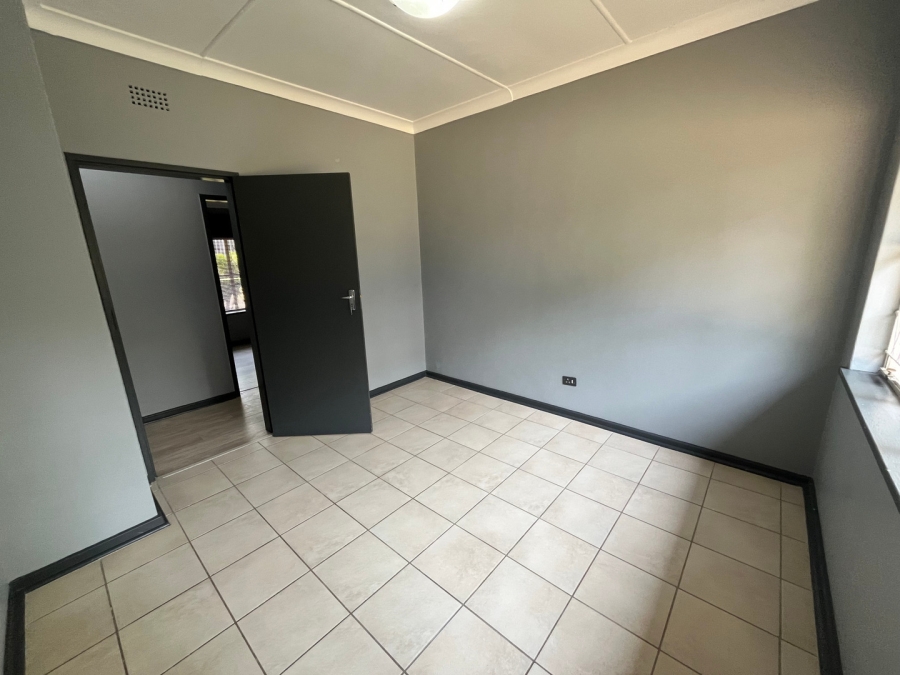 To Let 3 Bedroom Property for Rent in Parkmore Gauteng