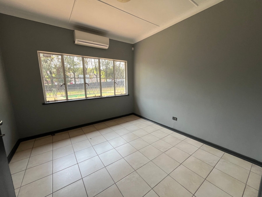 To Let 3 Bedroom Property for Rent in Parkmore Gauteng