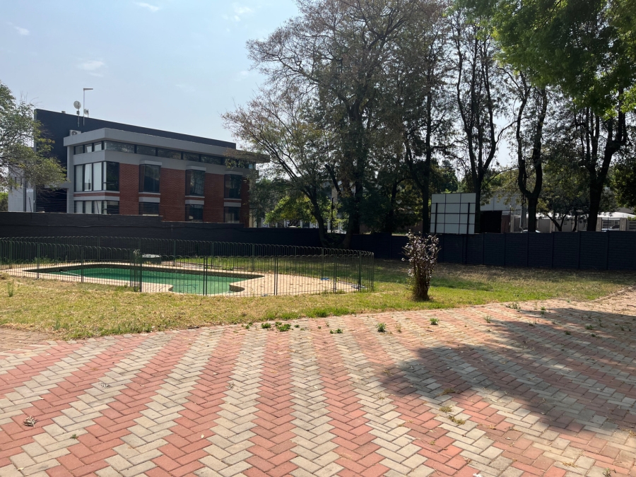 To Let 3 Bedroom Property for Rent in Parkmore Gauteng