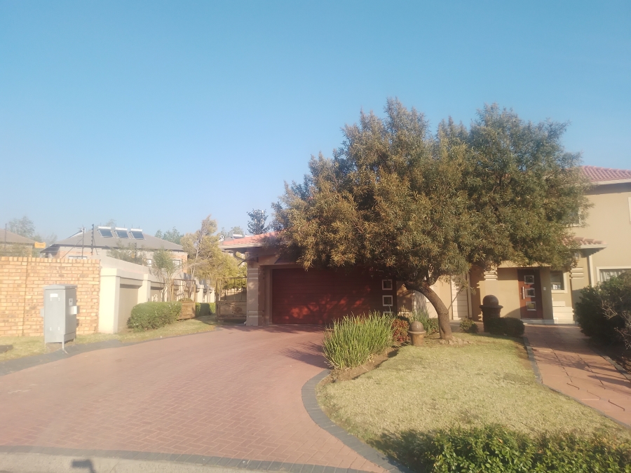 To Let 4 Bedroom Property for Rent in Helderwyk Gauteng