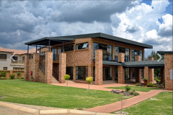 To Let 4 Bedroom Property for Rent in Helderwyk Gauteng