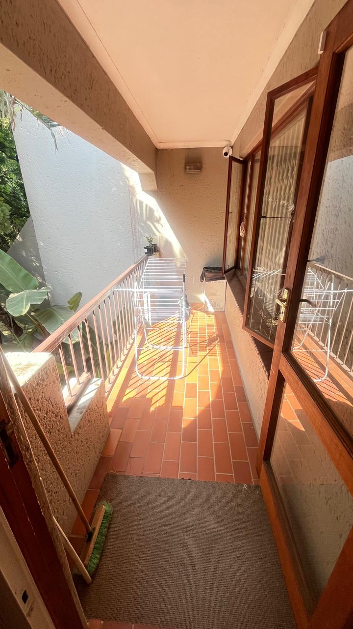 2 Bedroom Property for Sale in Sunninghill Gauteng