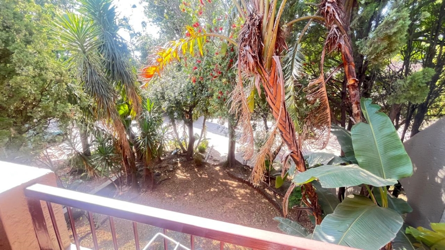 2 Bedroom Property for Sale in Sunninghill Gauteng