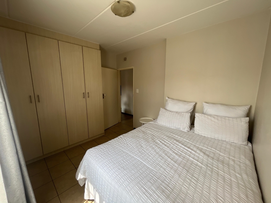 2 Bedroom Property for Sale in Erand Gardens Gauteng