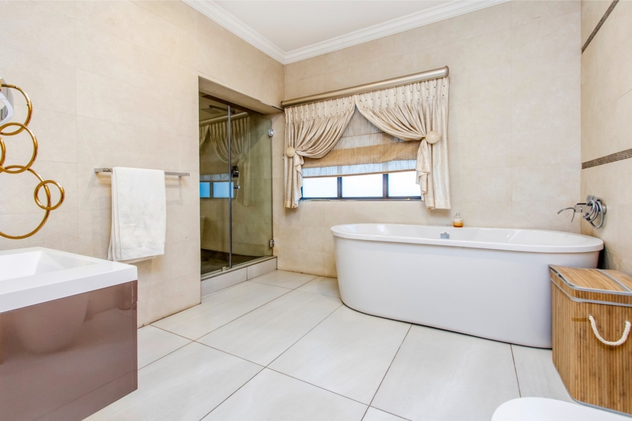 4 Bedroom Property for Sale in Dainfern Valley Gauteng