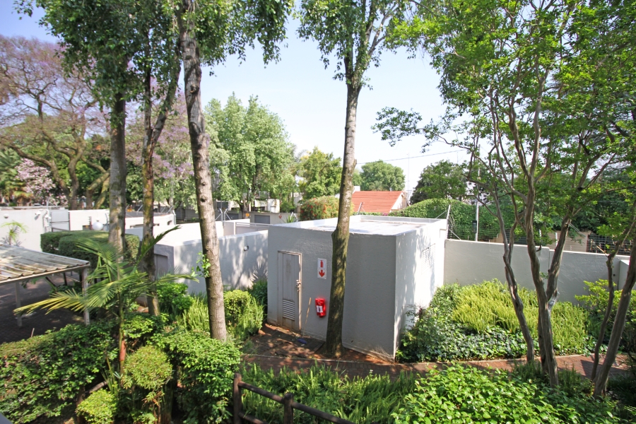 1 Bedroom Property for Sale in Norwood Gauteng