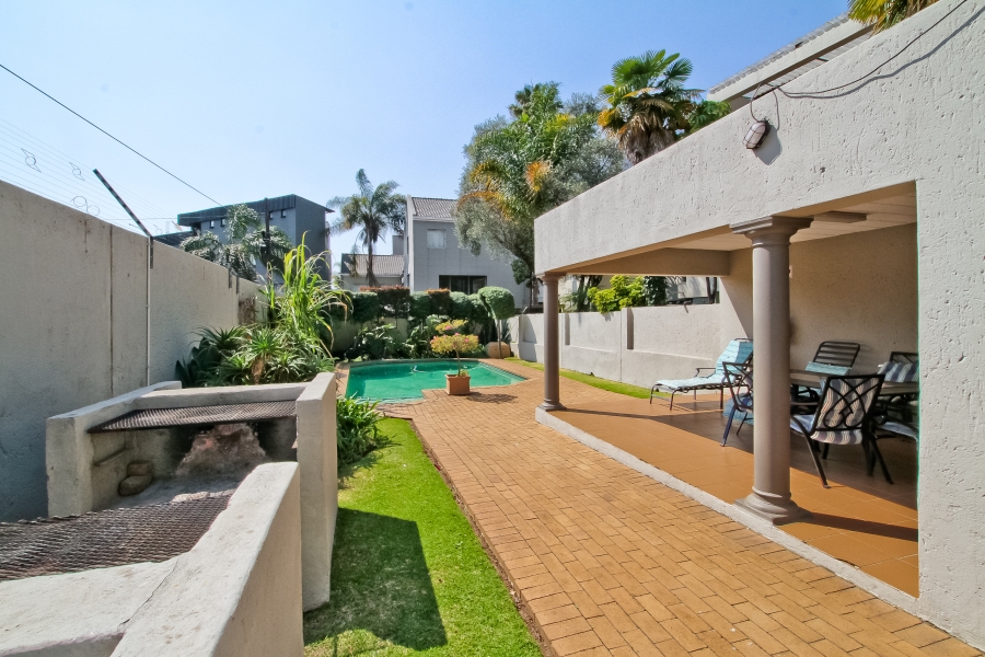1 Bedroom Property for Sale in Norwood Gauteng