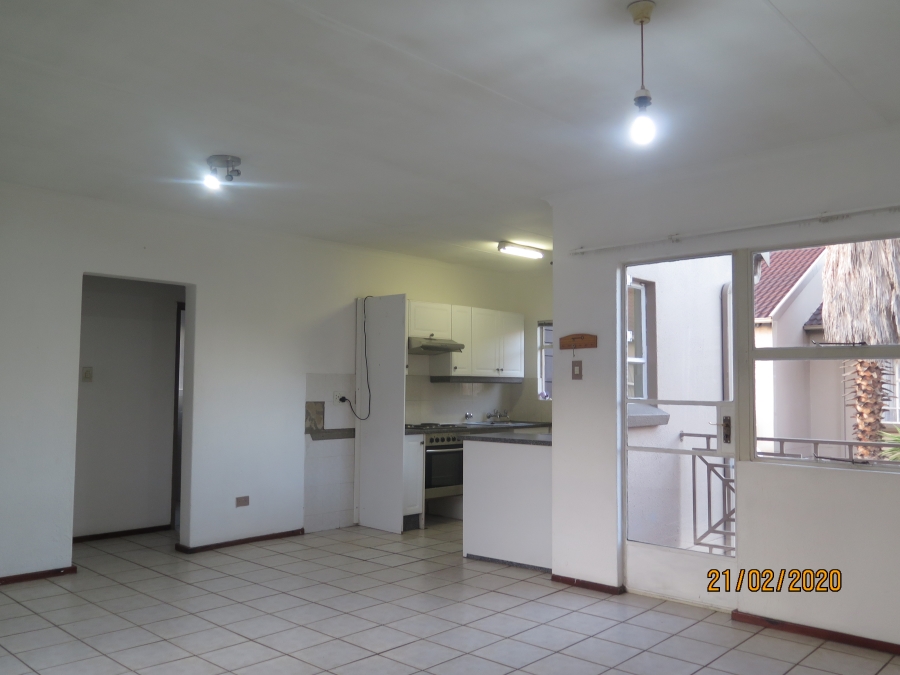 To Let 2 Bedroom Property for Rent in Pomona Gauteng