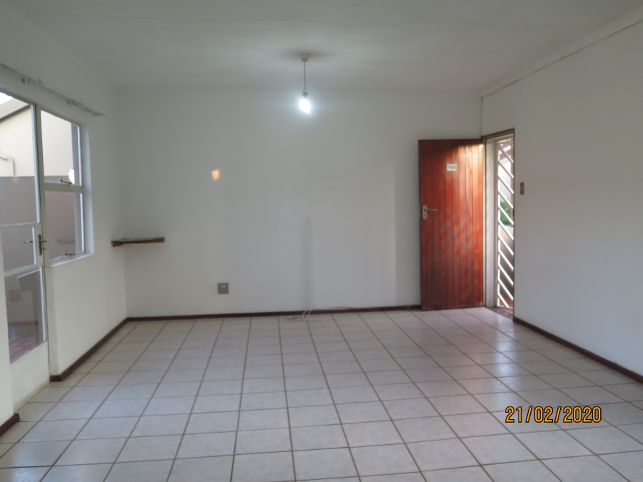 To Let 2 Bedroom Property for Rent in Pomona Gauteng
