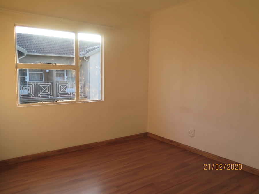 To Let 2 Bedroom Property for Rent in Pomona Gauteng