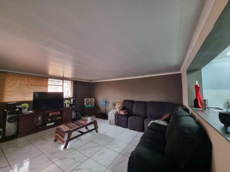 4 Bedroom Property for Sale in Vanderbijlpark Cw 6 Gauteng