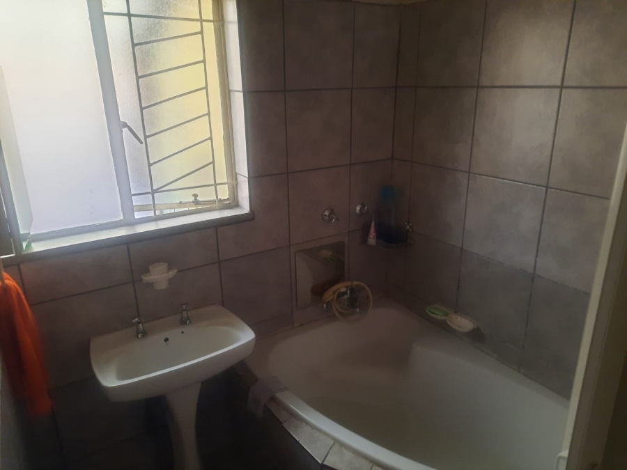 3 Bedroom Property for Sale in Sonland Park Gauteng