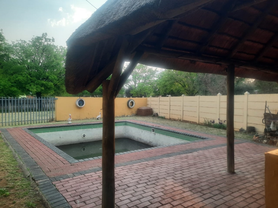 3 Bedroom Property for Sale in Sonland Park Gauteng
