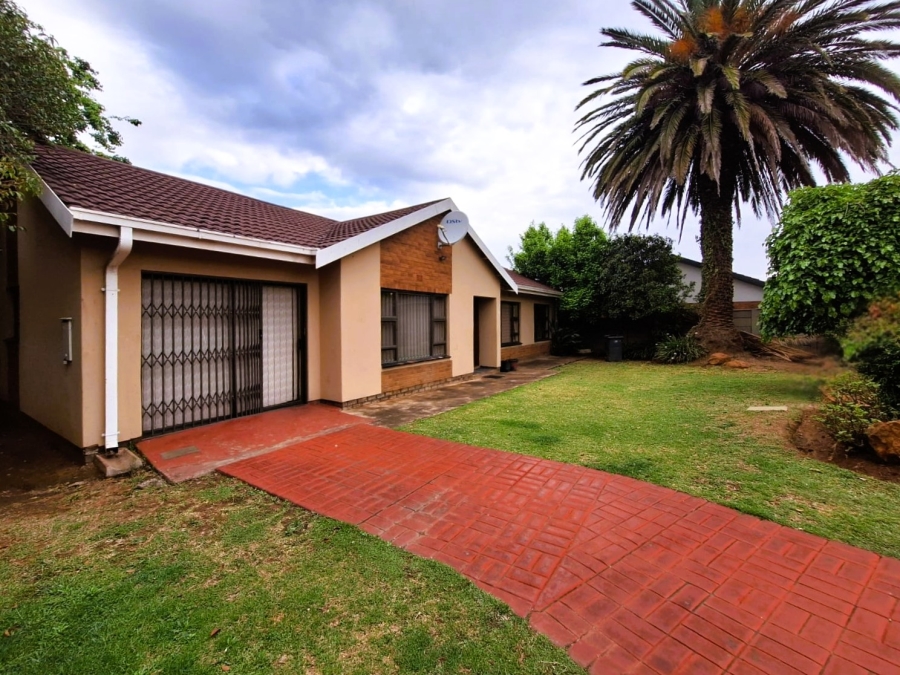 3 Bedroom Property for Sale in Visagie Park Gauteng