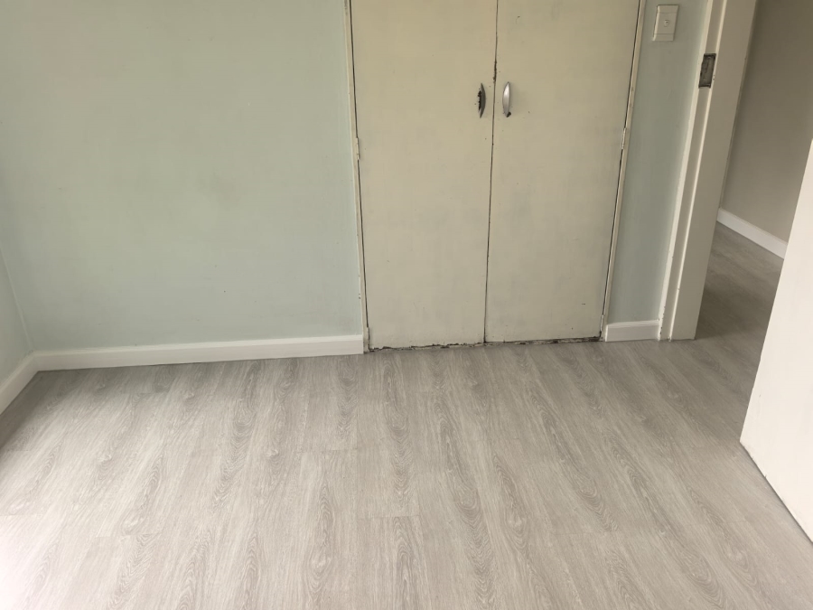 5 Bedroom Property for Sale in Wilro Park Gauteng
