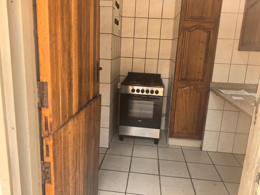 5 Bedroom Property for Sale in Wilro Park Gauteng