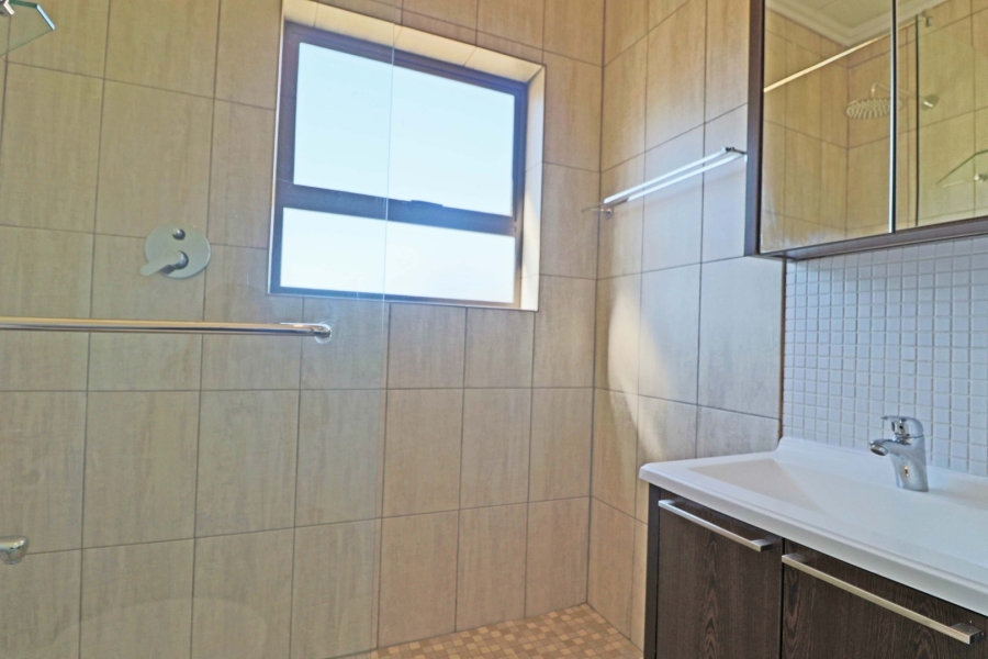 To Let 2 Bedroom Property for Rent in Bryanston Gauteng