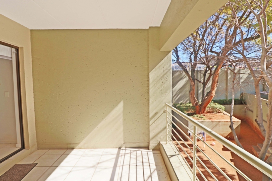 To Let 2 Bedroom Property for Rent in Bryanston Gauteng