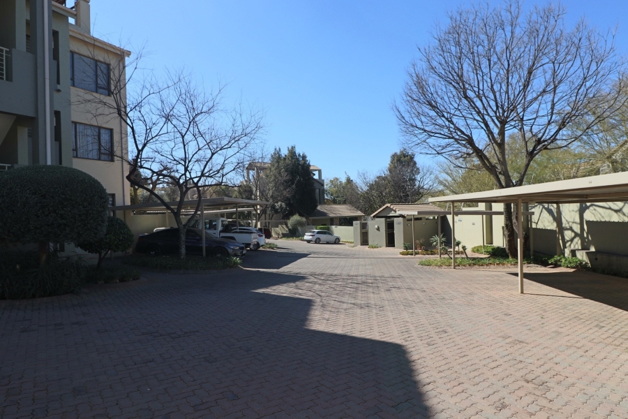 To Let 2 Bedroom Property for Rent in Bryanston Gauteng