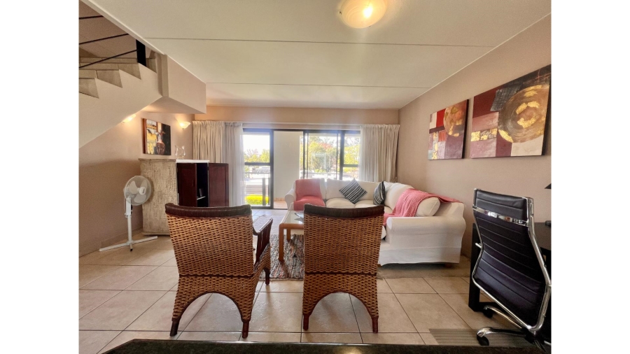 To Let 2 Bedroom Property for Rent in Magaliessig Gauteng
