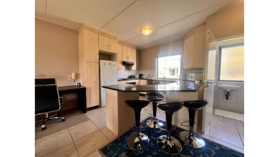 To Let 2 Bedroom Property for Rent in Magaliessig Gauteng