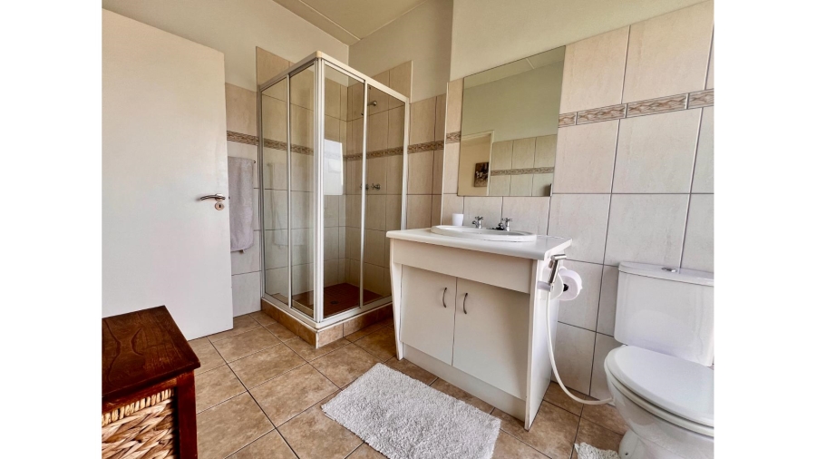 To Let 2 Bedroom Property for Rent in Magaliessig Gauteng