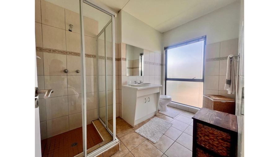 To Let 2 Bedroom Property for Rent in Magaliessig Gauteng